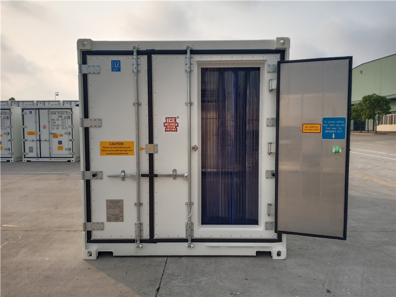 Buthcer_door_open__82328.jpg